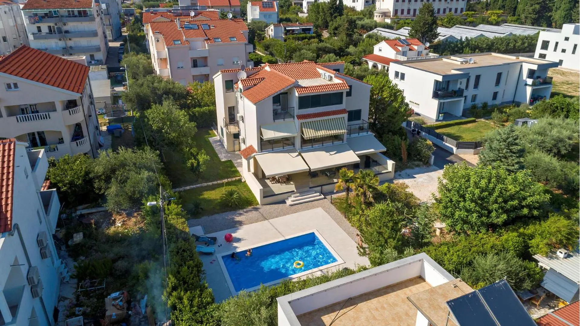 Amazing Home In Kastel Stafilic Kastela